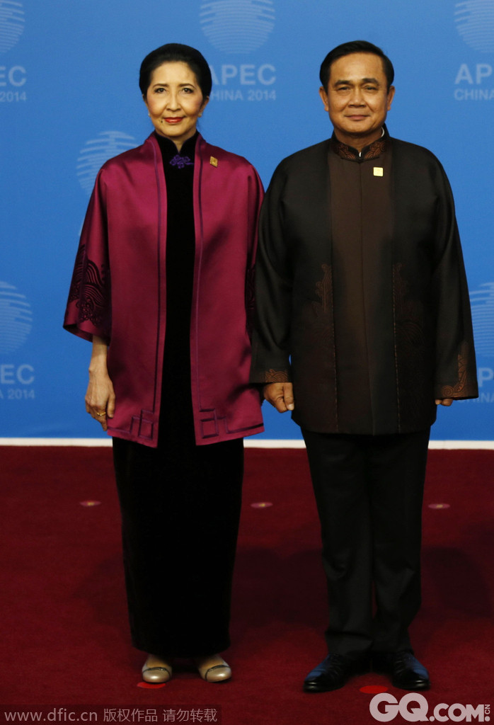 泰国总理巴育•占奥差与妻子娜拉蓬