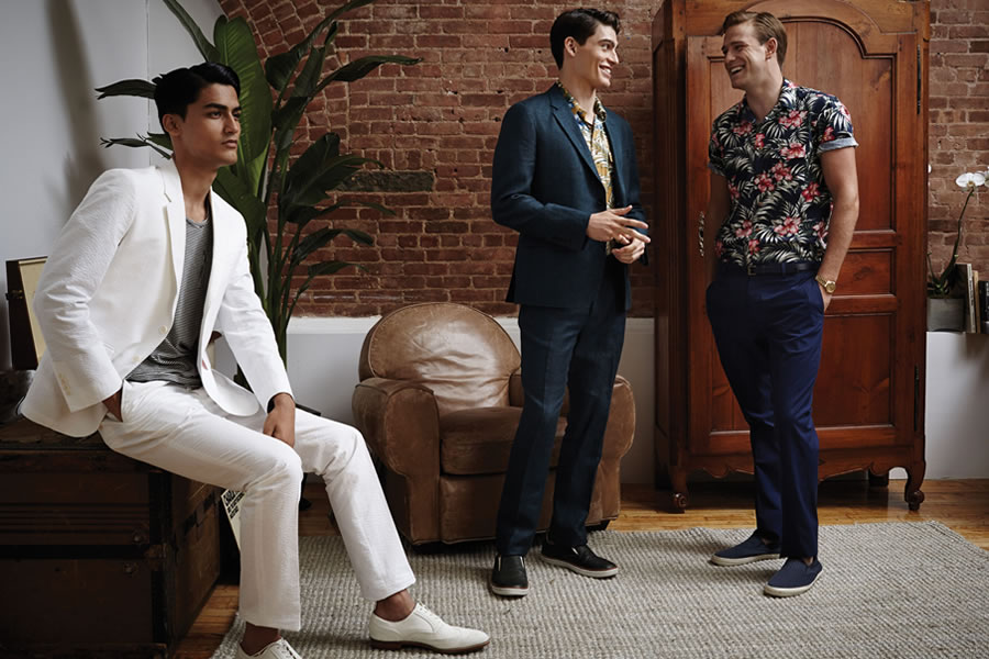 美国男装品牌Haspel在2015的春夏季推出的男装，旨在打造休闲商务款，这是它一贯坚持的典型的美国式休闲时尚的正装风格。色彩纯粹，设计简约，适合喜爱简约风的轻熟男士穿着。