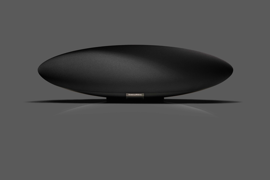 作为Bowers & Wilkins进军新媒体扬声器领域推出的第一款产品，Zeppelin苹果底座扬声器在风靡全球八年之后迎来最重大的一次革新——全新推出跨平台无线扬声器Zeppelin Wireless，不仅在音质性能与外形设计上全面提升，更打破桎梏，首次同时兼容Bluetooth aptX、Airplay和Spotify Connect三大无线功能，实现了为几乎所有移动设备无缝提供HiFi级音乐的聆听享受。