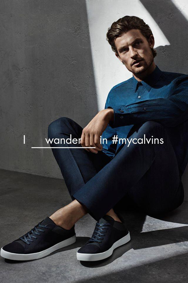 Calvin Klein在本季成功开启了“填词造句”的模式—— I ____ in #mycalvins.不同的词显示出不同的时尚态度与生活态度。Love对应温柔绅士的灰色两粒扣西装，wander对应探索求实的运动风，want you则是在汽车中，霸道的夹克。每一张大片都像一个故事。