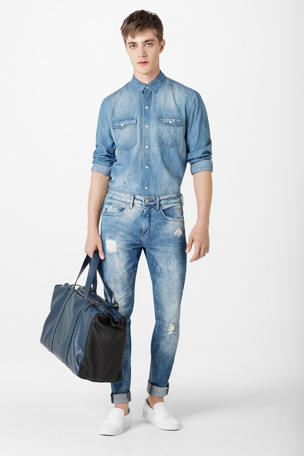 Calvin Klein Brasil推出了2016秋季男装型录，吸取了Calvin Klein Jeans的运动时尚风格。以90年代的风格为启发，但结合了当下的色块拼接，设计出适合年轻人的休闲潮流的服装。慢跑裤依然是本季的主角，搭配卫衣、轻质夹克都是不错的选择。