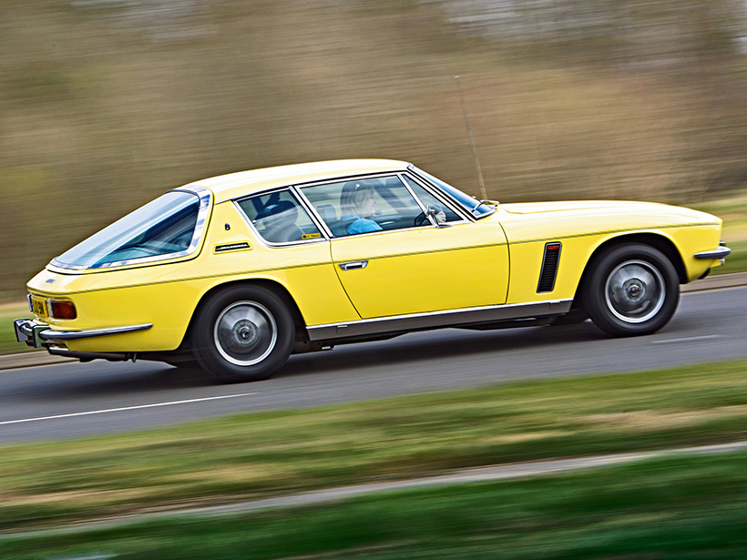 作为一辆个性十足的gt车型,jensen interceptor在70年代的警匪片中抢