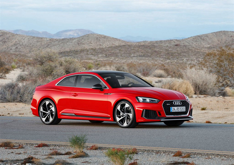 Audi 新推出的RS5 Coupe采用了双边共两出布局的椭圆形排气系统，2.9升的biturbo发动机，动力输出达到450马力（336千瓦），扭矩也达到了442磅-英尺（600牛米），让你拥有更强劲的动力体验，更加酷炫的驾驶感受。