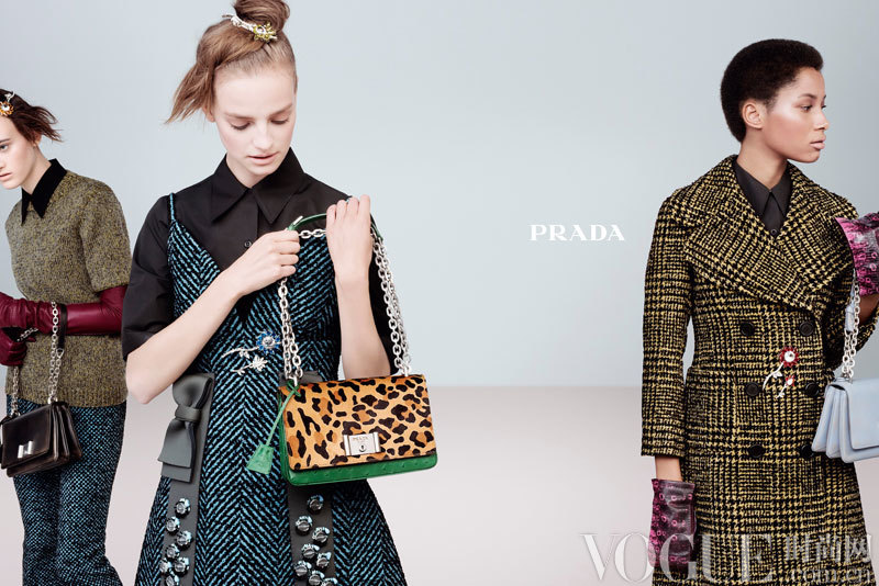 prada包包_prada 风衣广告