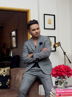 主人: Heikal Gani，来自新加坡，年轻时尚、电子商务创业家，男装品牌Indochino的创办人之一。