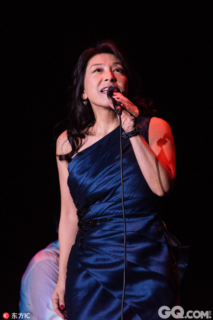 小野丽莎于情人节在上海开唱，小野丽莎曾翻唱过中国歌曲《夜来香》、《何日君再来》、《祝福》等。