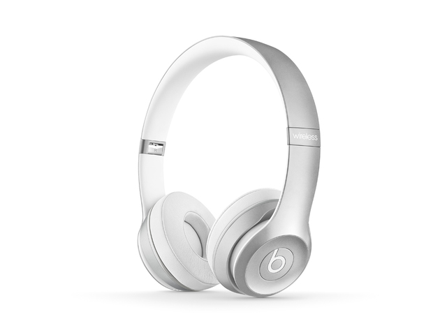 为进一步支持Solo² Wireless头戴式耳机这一出众之作，Beats by Dr. Dre全新推出三种金属色：深空灰，银色以及金色。Solo² Wireless特别版于2015年4月10日上线 Apple.com 及实体店铺，敬请关注。