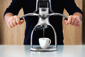 手动咖啡机考验你的臂力