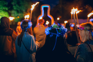 绝对伏特加ABSOLUT#绝对夏夜计划# 瑞典传统仲夏节变身狂欢派对