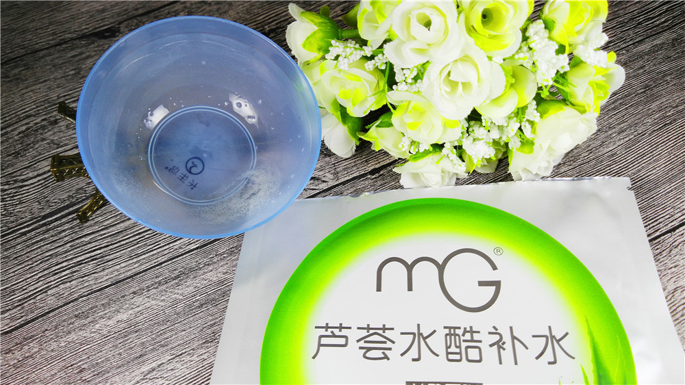 【小琦喵】秋季敏感肌肤的滋润修复护理——蚕丝面膜?普通面膜?