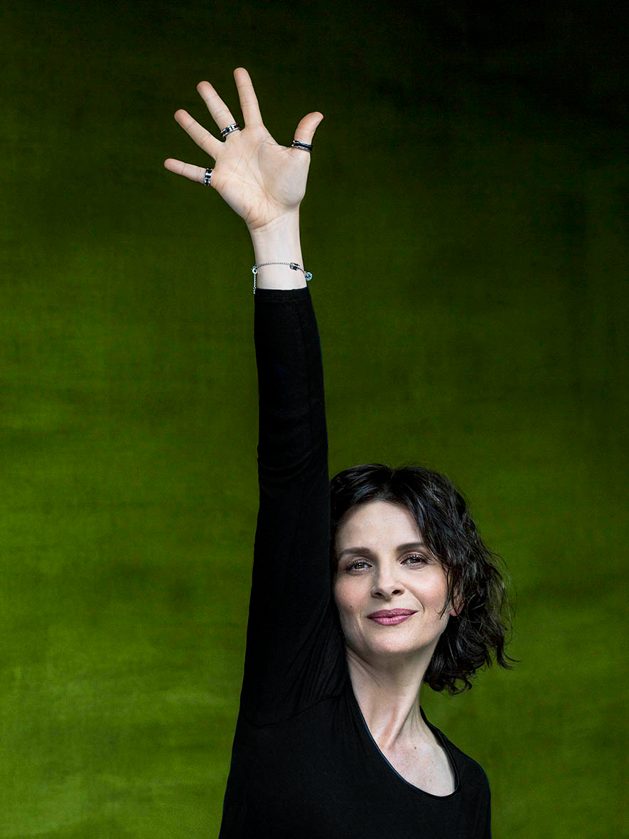 BVLGARI宝格丽与“救助儿童会”携手Fabrizio Ferri 共推#Raise Your Hand举起你的手# 短片