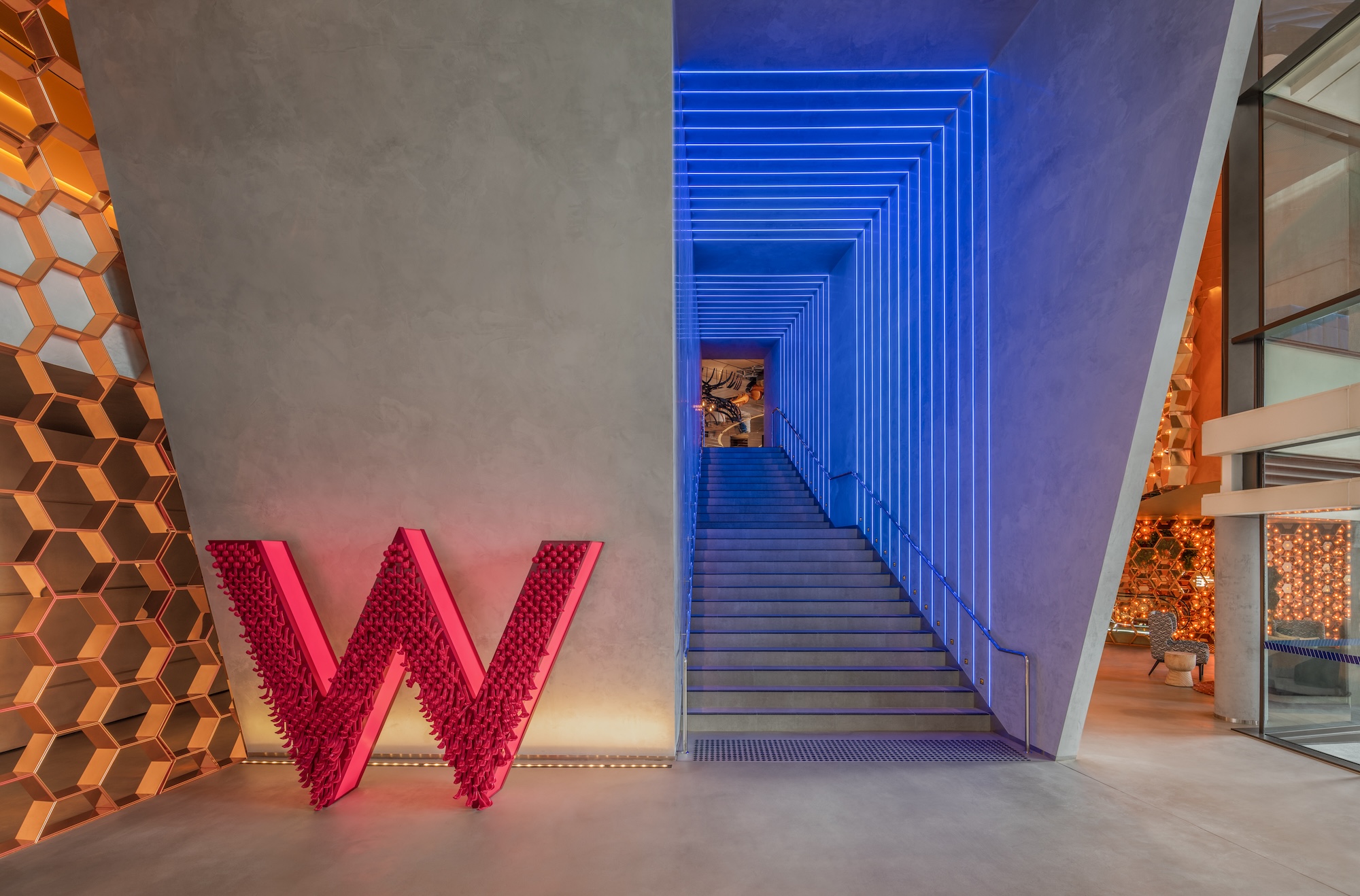 非凡设计与热情体验，  悉尼W酒店全球开幕派对呈现多彩与自信的都市能量   