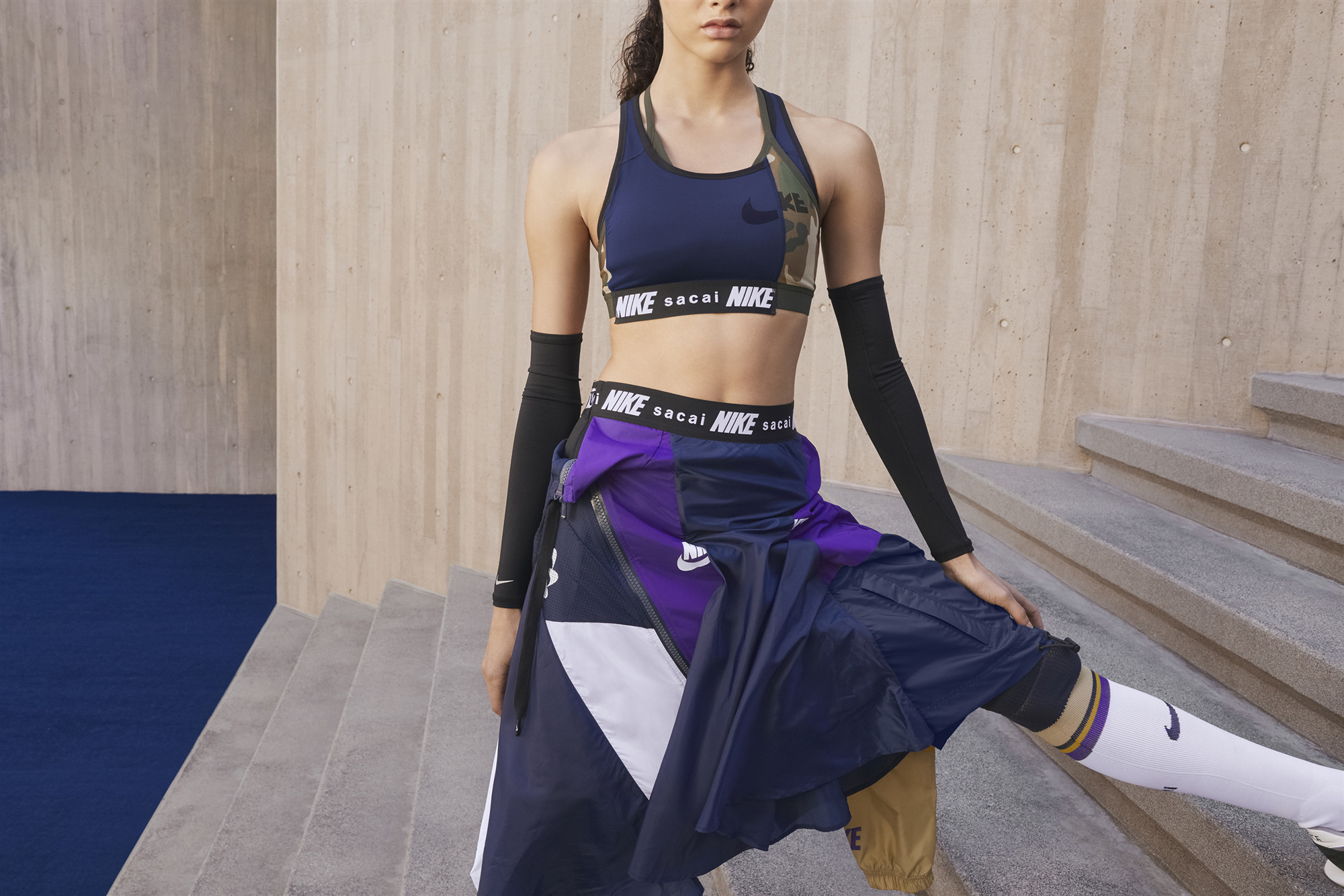 nike sacai top