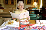 伊丽莎白女王生日快乐！来看她这92年的人生画卷