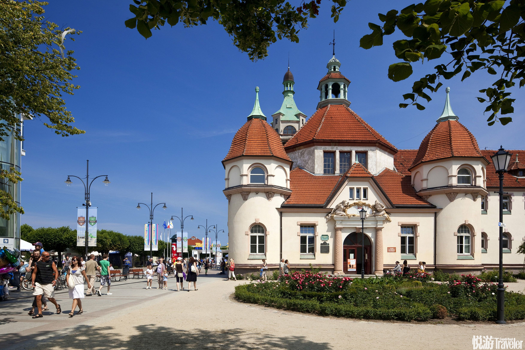 索波特索波特拥有欧洲最长栈桥,深入海中半公里长,由于这里的碘浓度比