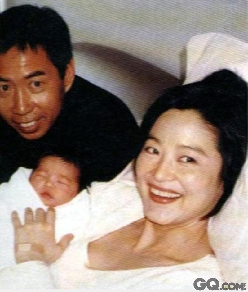 2007年,据说林青霞与邢李原关系一度陷入冰点,于是她不800