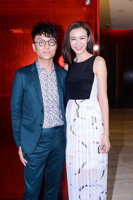 著名时尚摄影师韦来与著名主持人、演员李艾小姐。