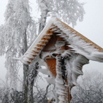 冰雪袭击下的欧洲 看自然的鬼斧神工