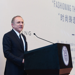 开云集团CEO弗朗索瓦–亨利•皮诺发表关于可持续时尚演讲
