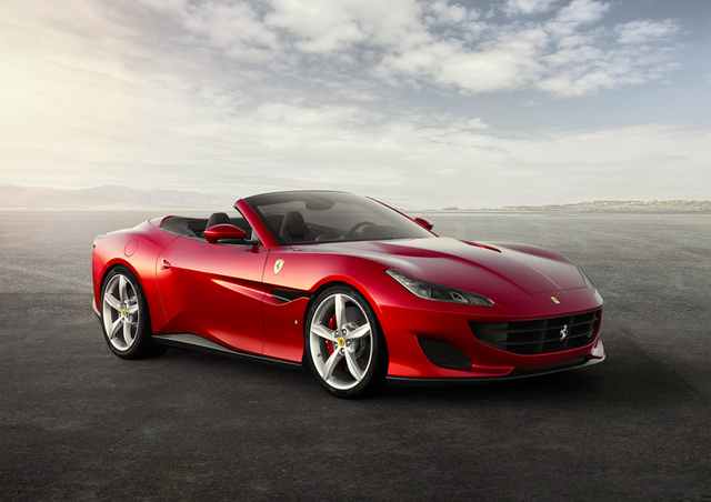 在性能方面，Portofino的0-100公里/小时的加速时间为3.5秒，极速大于320公里/小时，如此卓越的超高性能，也不会辜负Ferrari在无数车迷中神一样的存在了吧。