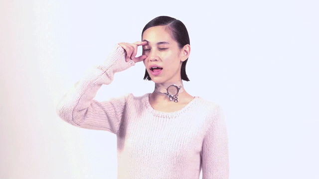 明星| 水原希子搞siao演绎最爱emoji表情