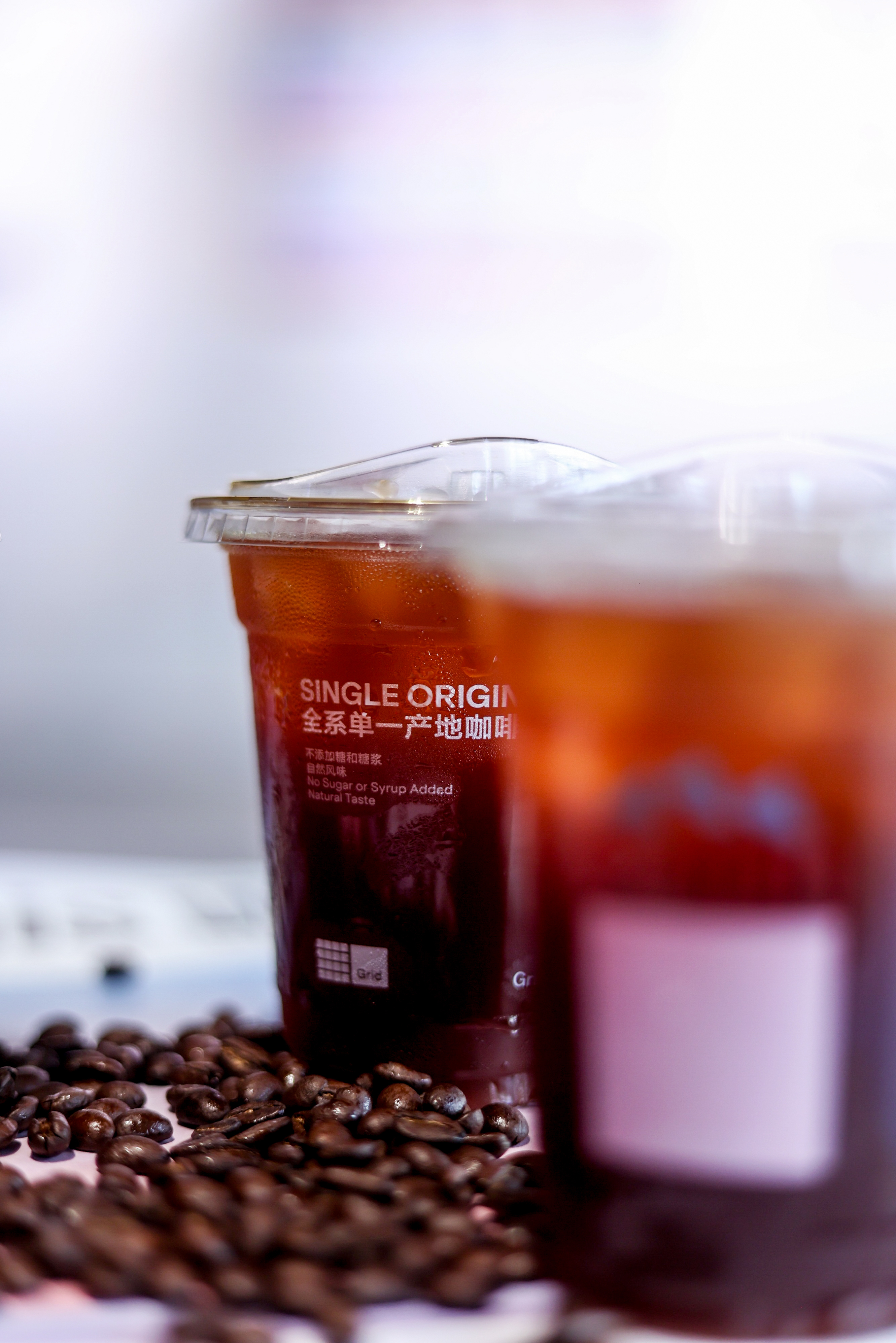 天生冷萃季，Grid Coffee携手依云开启夏日澄澈之味