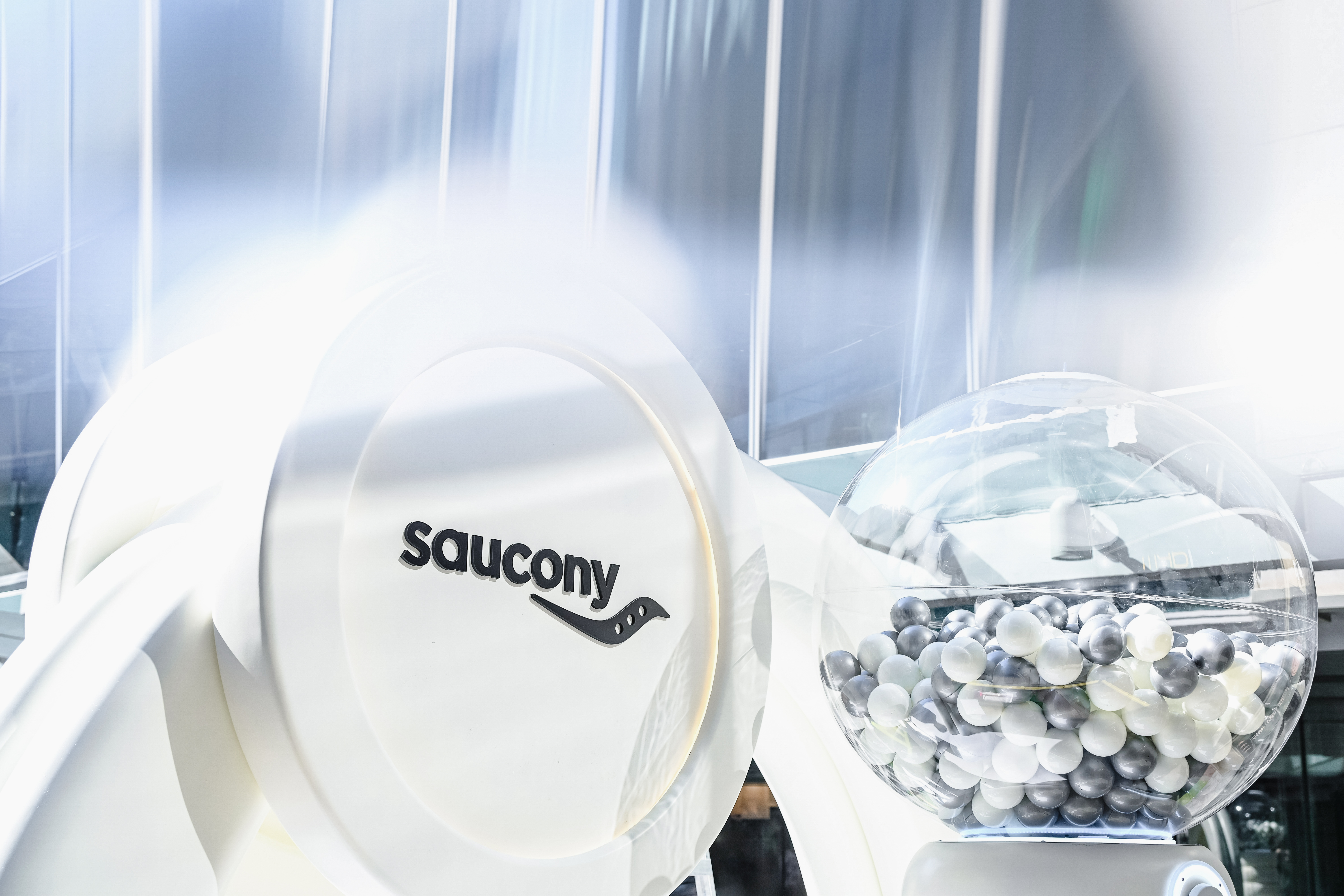 Saucony索康尼城市暖冬概念空间登陆上海环贸iapm