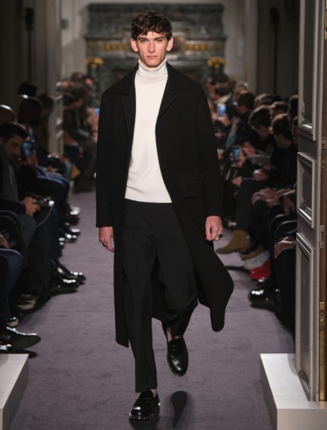valentino2016秋冬男士时装秀一场对自由旅途的极致诠释