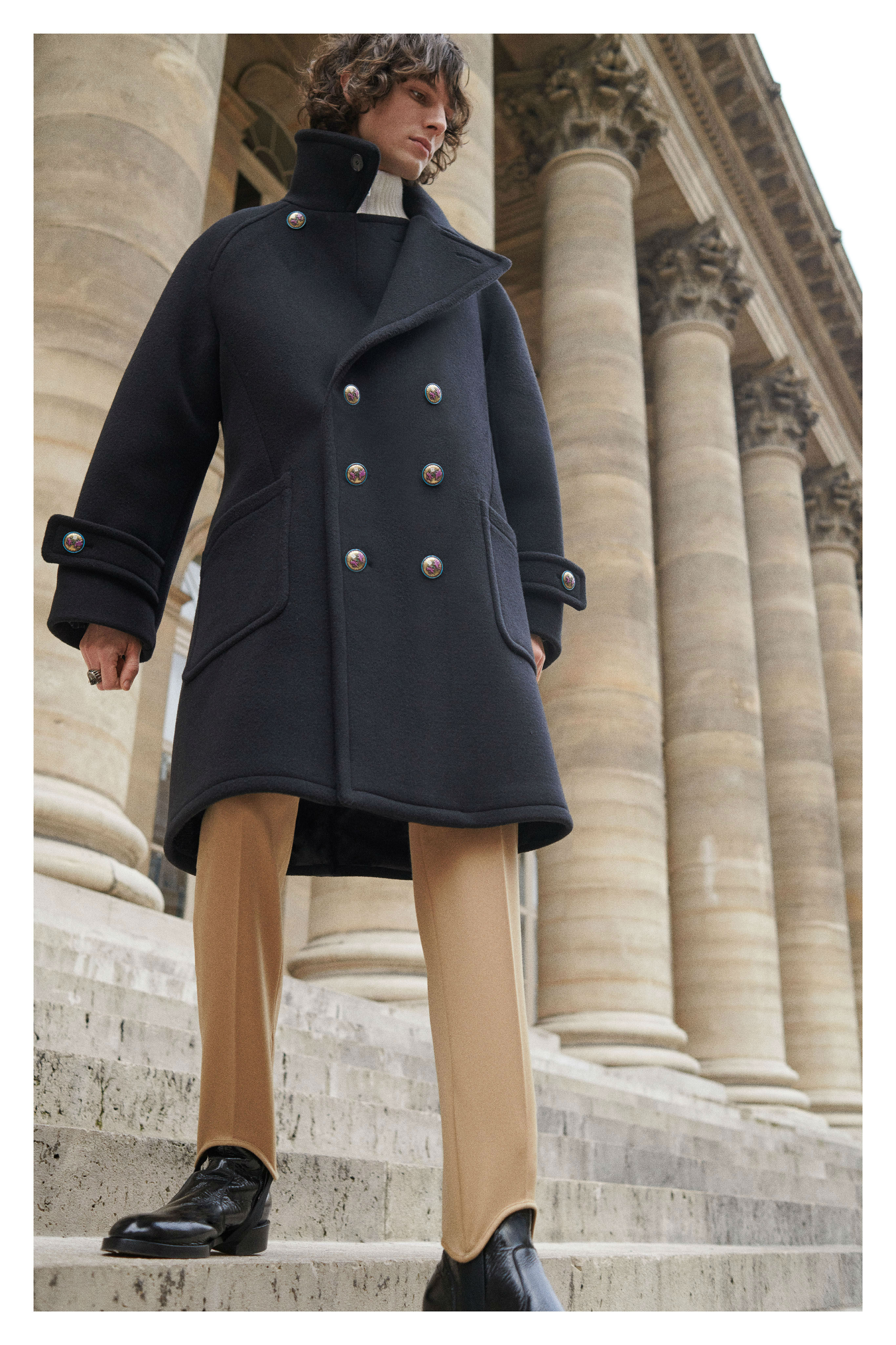 纪梵希全新推出2019秋冬男装系列