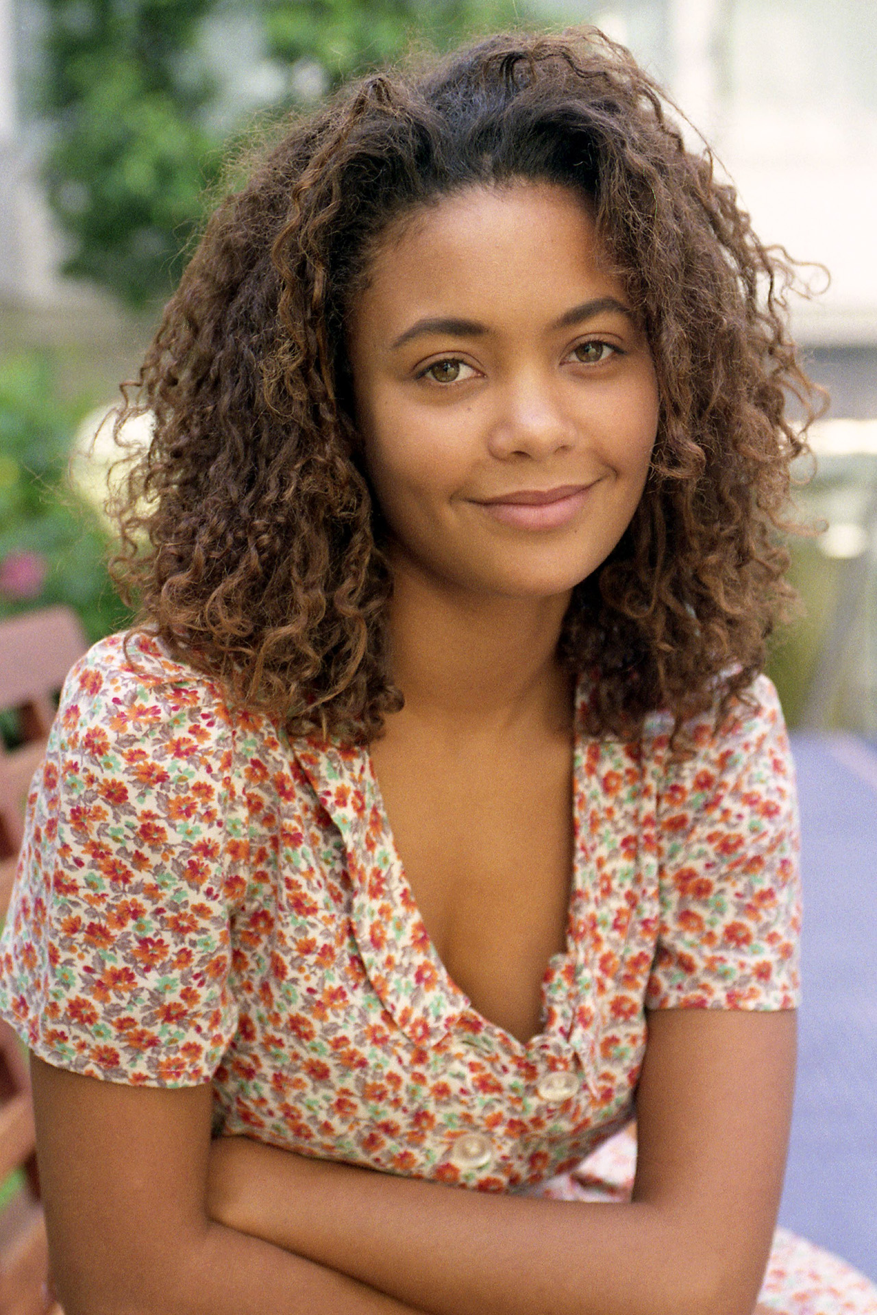 最近,thandie newton 跟她 14 岁的女儿 nico parker — 在迪斯尼电影