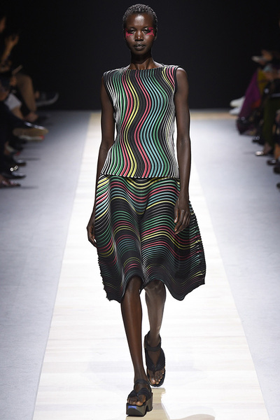 2016春夏趋势:彩色条纹